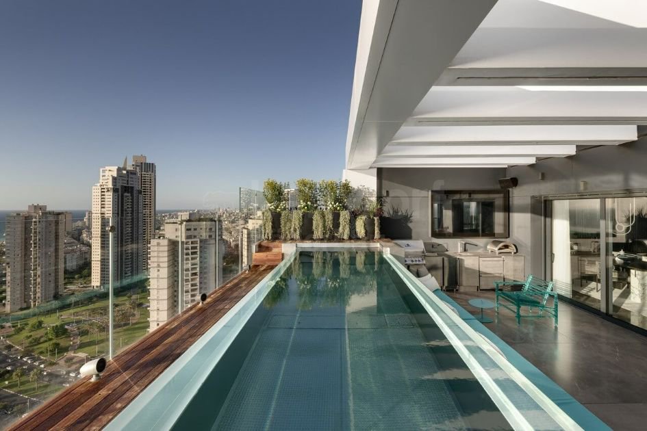 Privátní střešní bazén s infinity prosklenými přelivy Tel Aviv 18 Privátní střešní bazén s infinity prosklenými přelivy Tel Aviv 18